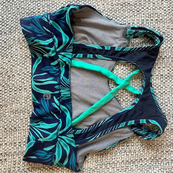 Born Primitive sports bra - Picture 2 of 3